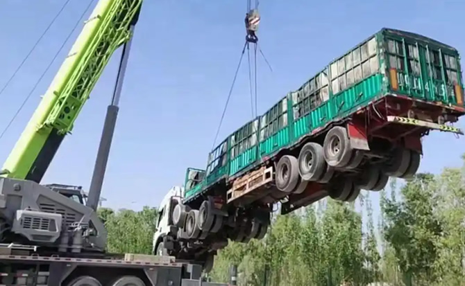 铁山区道路脱困救援案例